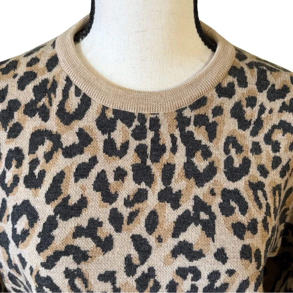 J Crew Leopard Crew Neck Merino Wool Sweater Size Medium